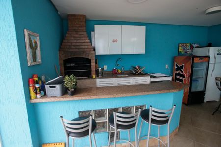 Casa de condomínio à venda com 600m², 4 quartos e 5 vagasVaranda