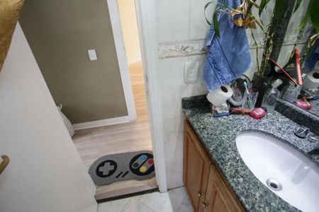 Casa de condomínio à venda com 600m², 4 quartos e 5 vagasBanheiro da Suíte 2