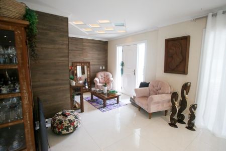 Casa de condomínio à venda com 600m², 4 quartos e 5 vagasSala de chá