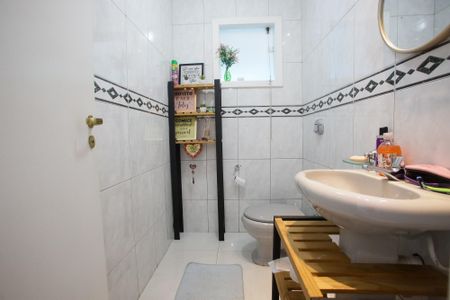 Casa de condomínio à venda com 600m², 4 quartos e 5 vagasLavabo