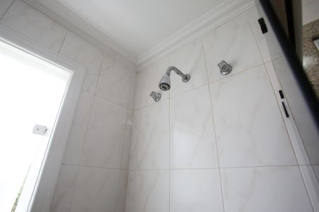 Casa de condomínio à venda com 600m², 4 quartos e 5 vagasBanheiro da Suíte 4