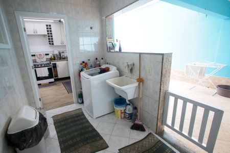 Casa de condomínio à venda com 600m², 4 quartos e 5 vagasÁrea de Serviço