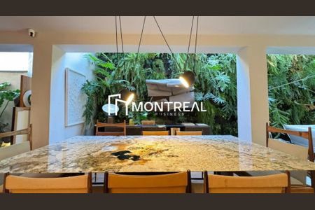 Casa à venda com 2 quartos, 250m² em Vila Nova Conceição, São Paulo