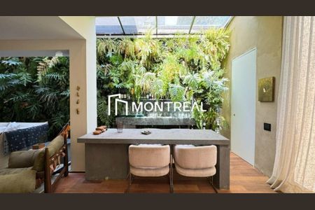 Casa à venda com 250m², 2 quartos e 2 vagas