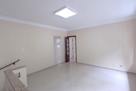 Sala - 1º Piso de casa para alugar com 2 quartos, 80m² em Embaré, Santos
