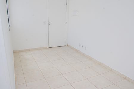 Sala de apartamento para alugar com 2 quartos, 44m² em Campo Grande, Rio de Janeiro