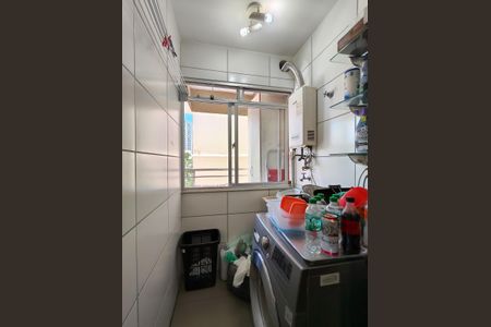 Apartamento para alugar com 70m², 2 quartos e 1 vaga Apartamento para alugar com 70m², 2 quartos e 1 vagaCozinha e Área de Serviço