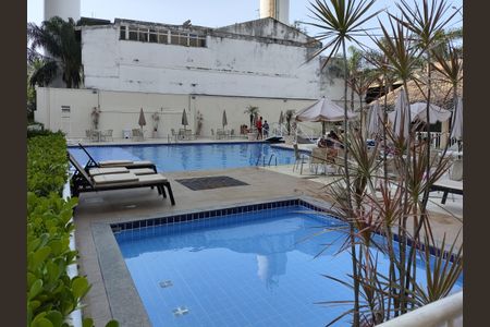 Apartamento para alugar com 70m², 2 quartos e 1 vaga Apartamento para alugar com 70m², 2 quartos e 1 vagaÁrea comum - Piscina