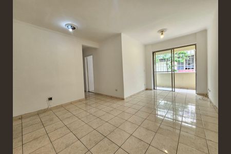 Sala de apartamento para alugar com 3 quartos, 90m² em Jardim Sandra, São Paulo