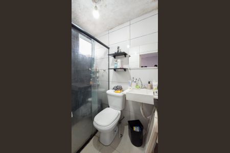 Banheiro de casa à venda com 4 quartos, 100m² em Jardim Padreira I, Osasco