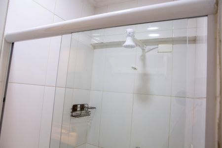 Banheiro de kitnet/studio para alugar com 1 quarto, 17m² em Butantã, São Paulo