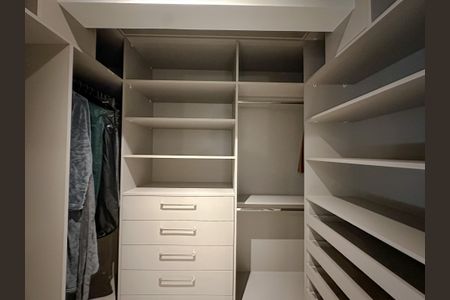 Apartamento à venda com 86m², 2 quartos e 2 vagas Apartamento à venda com 86m², 2 quartos e 2 vagasCloset Suíte 2