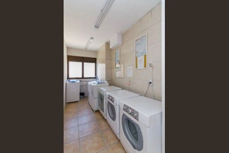 Apartamento à venda com 138m², 3 quartos e 1 vaga Apartamento à venda com 138m², 3 quartos e 1 vagaÁrea de serviço