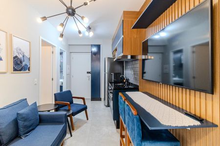 Sala de kitnet/studio para alugar com 1 quarto, 33m² em Consolação, São Paulo