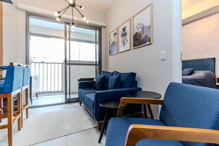 Sala de kitnet/studio para alugar com 1 quarto, 33m² em Consolação, São Paulo