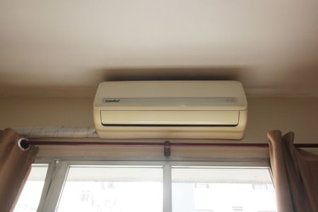 Ar condicionado da Sala de apartamento para alugar com 2 quartos, 88m² em Ponta da Praia, Santos