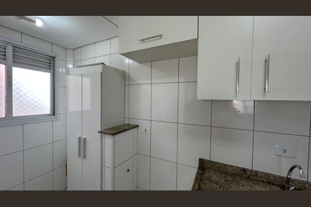 Cozinha de apartamento à venda com 2 quartos, 60m² em Jardim Barbosa, Guarulhos