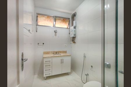 Apartamento para alugar com 70m², 2 quartos e sem vaga Apartamento para alugar com 70m², 2 quartos e sem vagaBanheiro Corredor