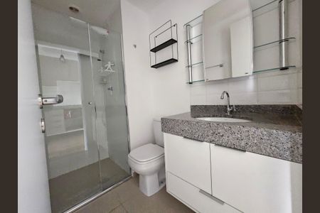 Banheiro de kitnet/studio à venda com 1 quarto, 25m² em Campo Belo, São Paulo