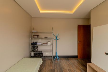 Casa de condomínio para alugar com 301m², 3 quartos e 4 vagasQuarto 2