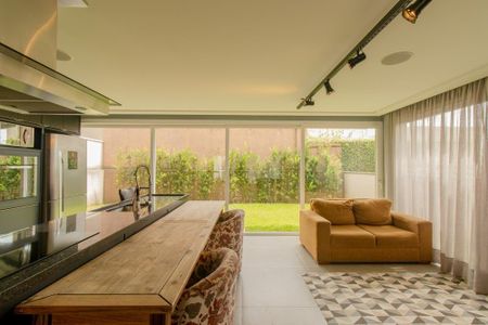 Casa de condomínio para alugar com 301m², 3 quartos e 4 vagasCozinha