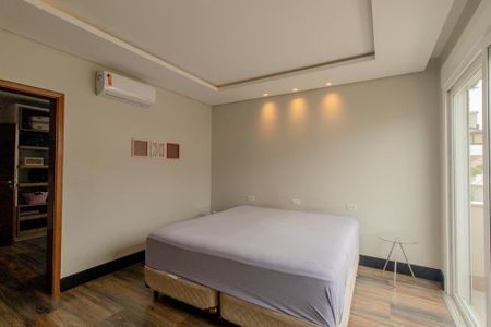 Quarto 1 Suite 1 de casa de condomínio para alugar com 3 quartos, 301m² em Pilarzinho, Curitiba