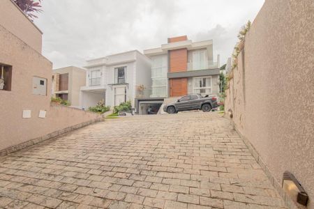 Casa de condomínio para alugar com 301m², 3 quartos e 4 vagasÁrea externa