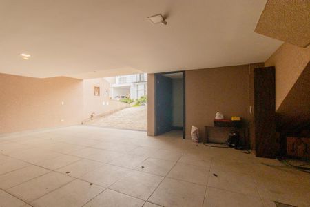 Casa de condomínio para alugar com 301m², 3 quartos e 4 vagasGaragem
