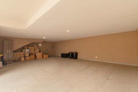 Casa de condomínio para alugar com 301m², 3 quartos e 4 vagasGaragem