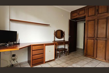 Apartamento para alugar com 180m², 3 quartos e 2 vagas