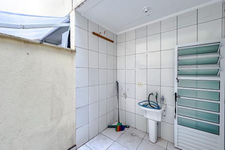 Casa de condomínio à venda com 62m², 3 quartos e 2 vagasÁrea de Serviço