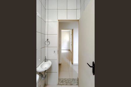 Casa de condomínio à venda com 62m², 3 quartos e 2 vagasBanheiro