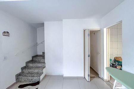 Sala de casa de condomínio à venda com 3 quartos, 62m² em Vila Carrão, São Paulo