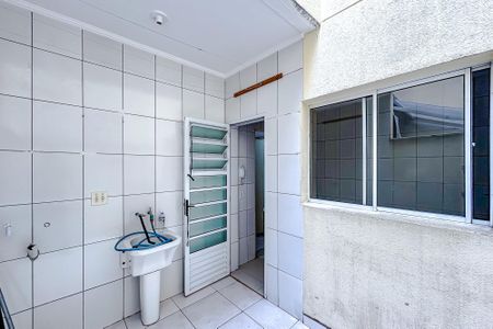 Casa de condomínio à venda com 62m², 3 quartos e 2 vagasÁrea de Serviço