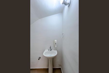 Casa de condomínio à venda com 62m², 3 quartos e 2 vagasLavabo