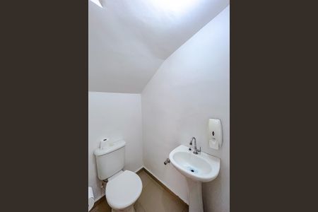 Casa de condomínio à venda com 62m², 3 quartos e 2 vagasLavabo