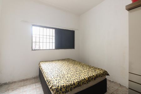 Casa à venda com 140m², 2 quartos e 2 vagasSuíte 