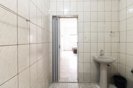 Casa à venda com 140m², 2 quartos e 2 vagasBanheiro Suíte 