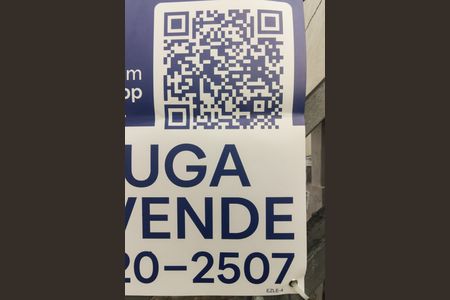 Casa à venda com 140m², 2 quartos e 2 vagasFachada - Placa Código EZLE-4