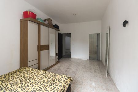 Casa à venda com 140m², 2 quartos e 2 vagasSuíte 