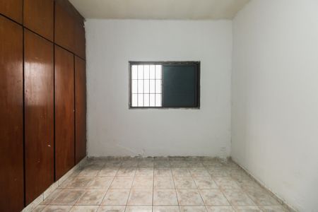 Casa à venda com 140m², 2 quartos e 2 vagasQuarto 