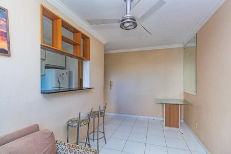Sala de apartamento para alugar com 2 quartos, 65m² em Costa E Silva, Porto Alegre