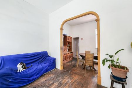 Casa para alugar com 200m², 6 quartos e 1 vagaSala