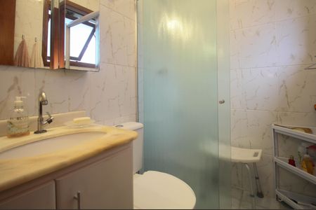 Casa de condomínio à venda com 182m², 3 quartos e 2 vagasBanheiro 1