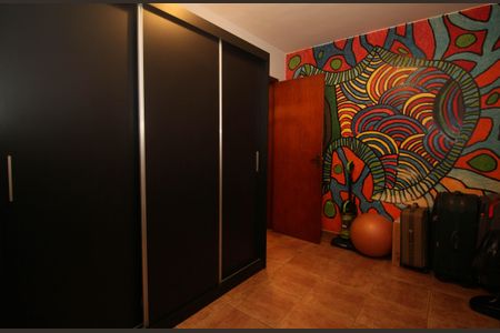 Casa de condomínio à venda com 182m², 3 quartos e 2 vagasQuarto 1