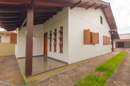 Fachada de casa para alugar com 3 quartos, 170m² em Nossa Senhora das Gracas, Canoas