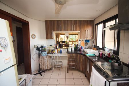 Apartamento à venda com 140m², 3 quartos e 2 vagasCozinha