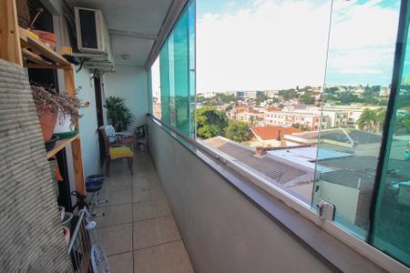 Apartamento à venda com 140m², 3 quartos e 2 vagasSacada do Quarto 1