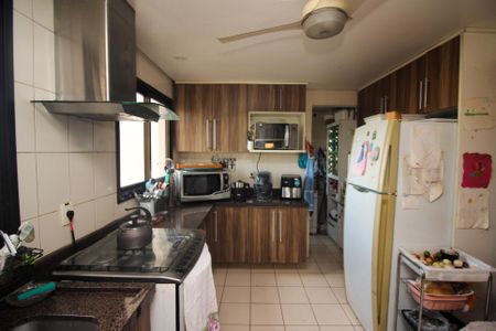 Apartamento à venda com 140m², 3 quartos e 2 vagasCozinha