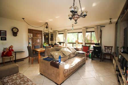 Sala de apartamento à venda com 3 quartos, 140m² em Medianeira, Porto Alegre